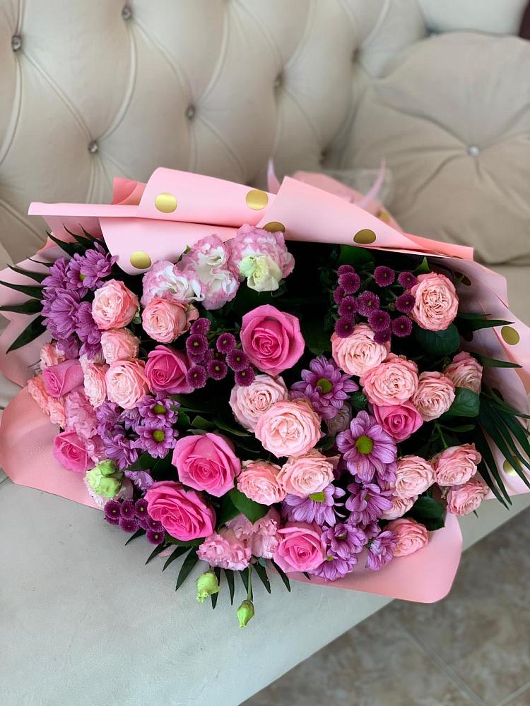 Букет цветов из: Хризантемы, Розы и Лизиантусы в Поселок Лесхоза