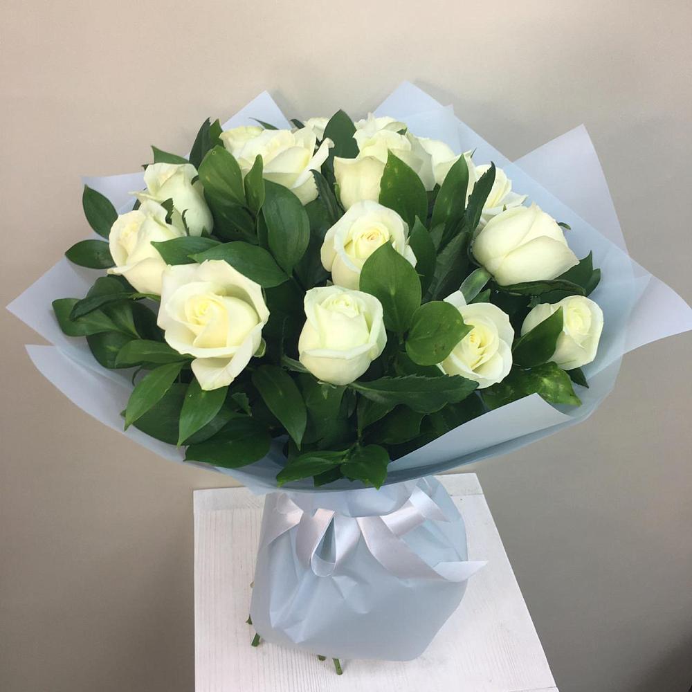 Букет 15 Белых роз Проуд в Поселок Лесхоза