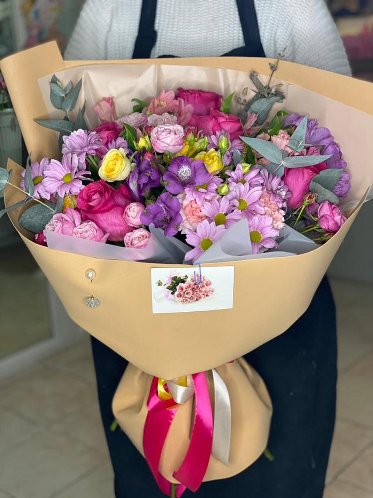 Букет цветов из: Хризантемы, Гвоздики и Альстромерии в Поселок Лесхоза