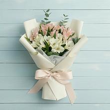 Букет цветов из:  Альстромерии в Поселок Лесхоза