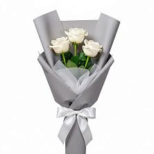 Букет 3 белые розы в Поселок Лесхоза