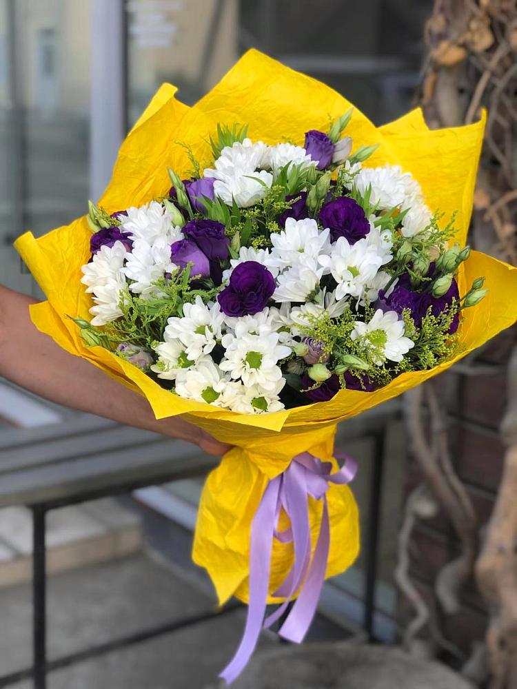Букет цветов из: Ирисы, Хризантемы и Ромашки в Поселок Лесхоза