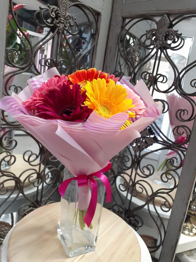 Букет цветов из: Герберы в Поселок Лесхоза