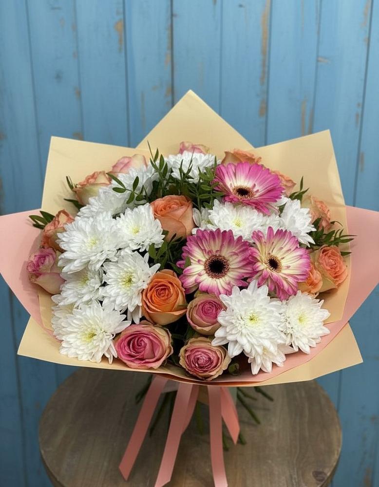 Букет цветов из: Розы, Герберы и Хризантемы в Поселок Лесхоза