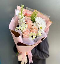 Букет цветов из:  Хризантемы и Розы в Поселок Лесхоза