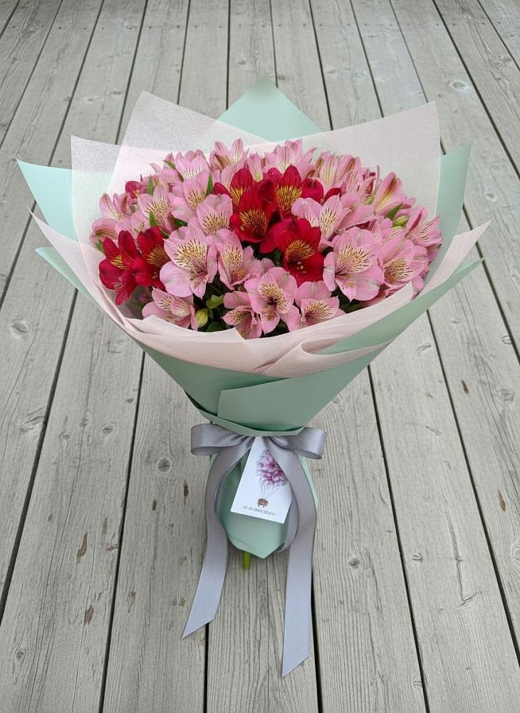 Букет цветов из: Альстромерии в Поселок Лесхоза