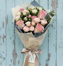 Букет цветов из:  Розы в Поселок Лесхоза