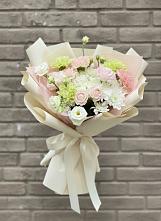 Букет цветов из:  Гвоздики, Розы, Лизиантусы и Хризантемы в Поселок Лесхоза