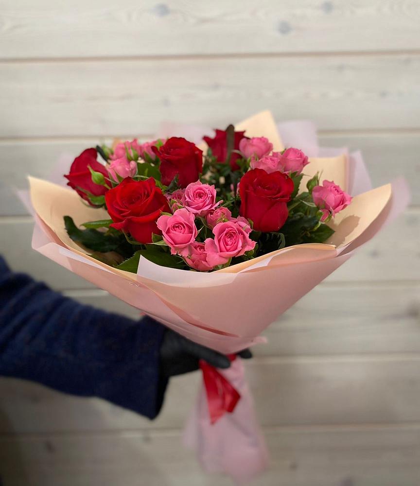 Букет цветов из: Розы в Поселок Лесхоза