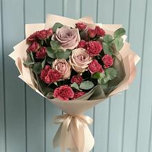 Букет цветов из:  Гвоздики и Розы в Поселок Лесхоза