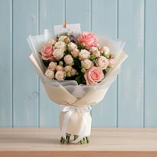 Букет цветов из:  Розы в Поселок Лесхоза