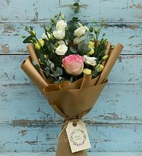 Букет цветов из:  Розы и Лизиантусы в Поселок Лесхоза