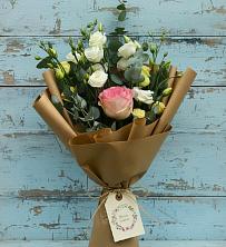 Букет цветов из:  Розы и Лизиантусы в Поселок Лесхоза